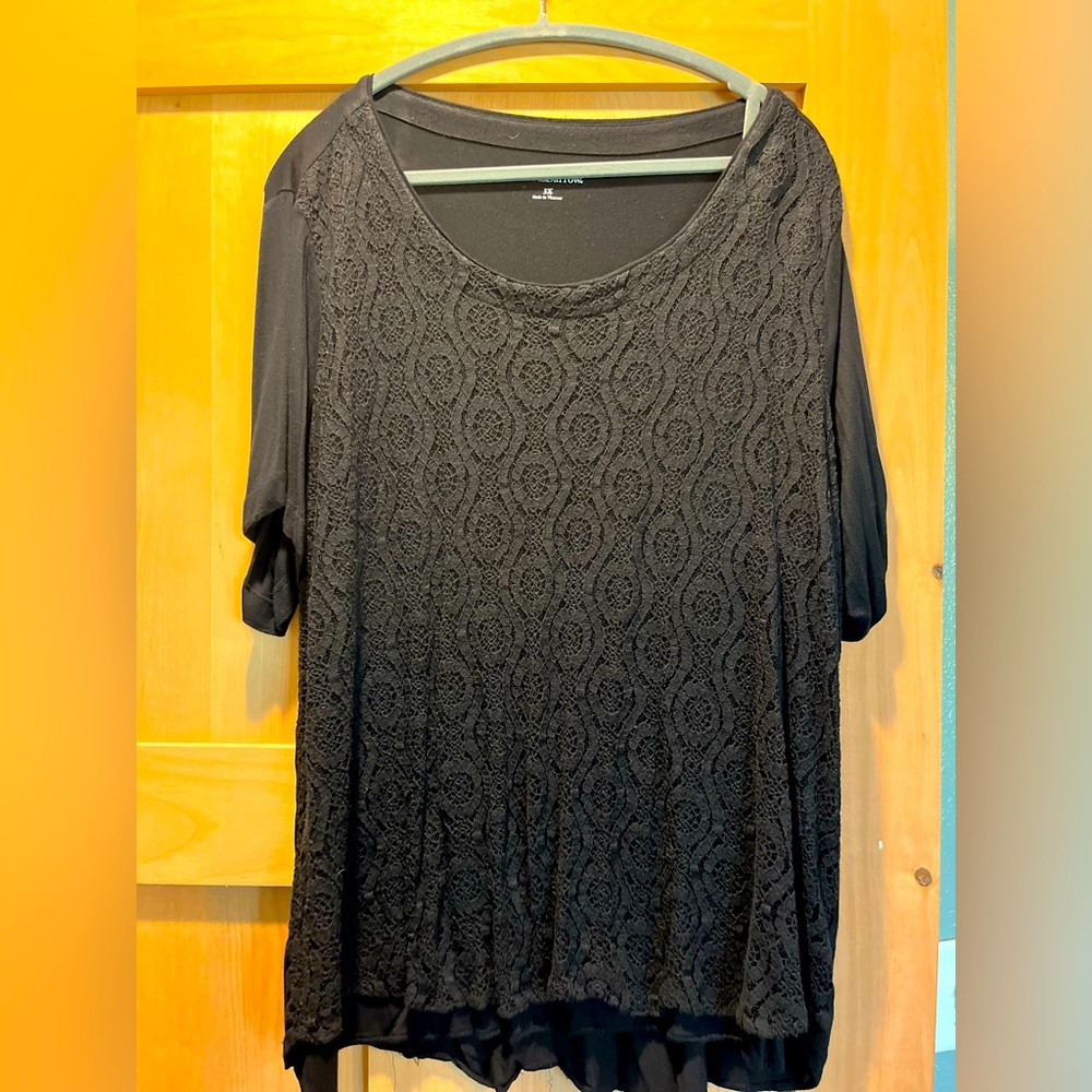 Croft & Barrow size 3x black lace look shirt.